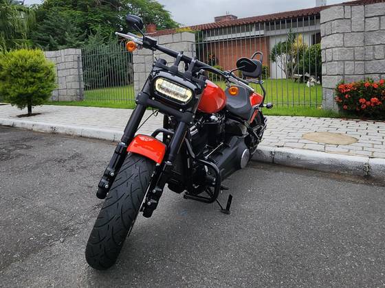 HARLEY-DAVIDSON SOFTAIL FAT BOB 114 
